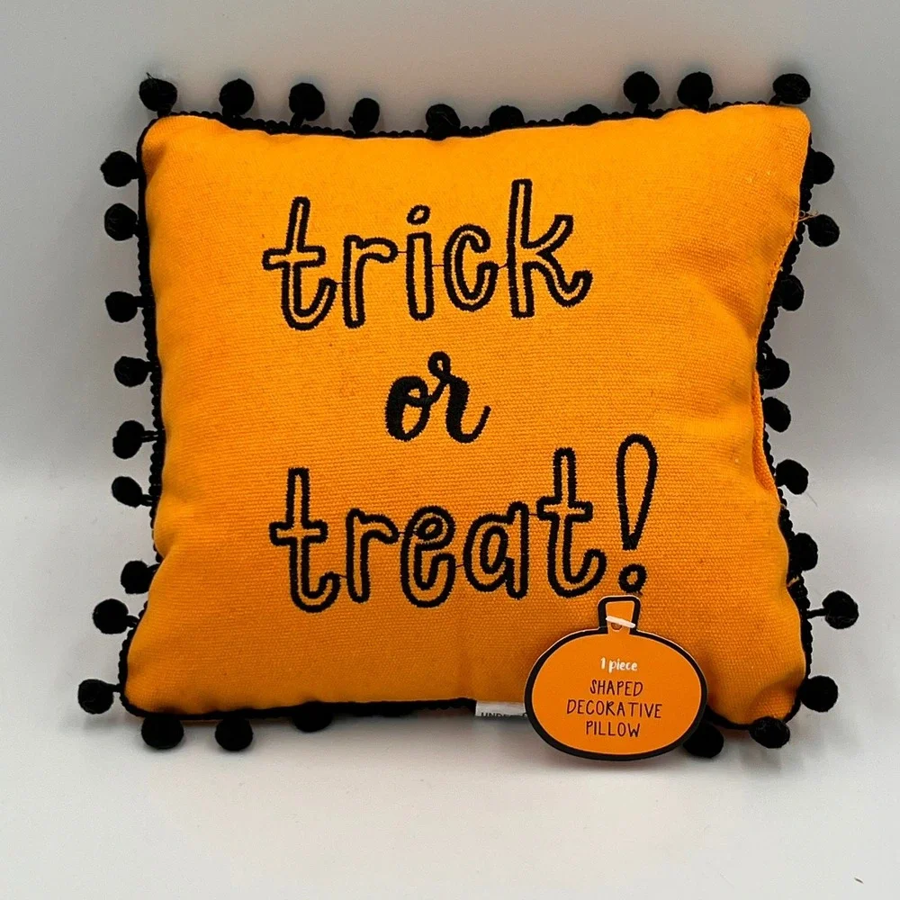 Double Nice Co Halloween Decorative Pillow Set 3pc OS Orange Black Brand New Pom